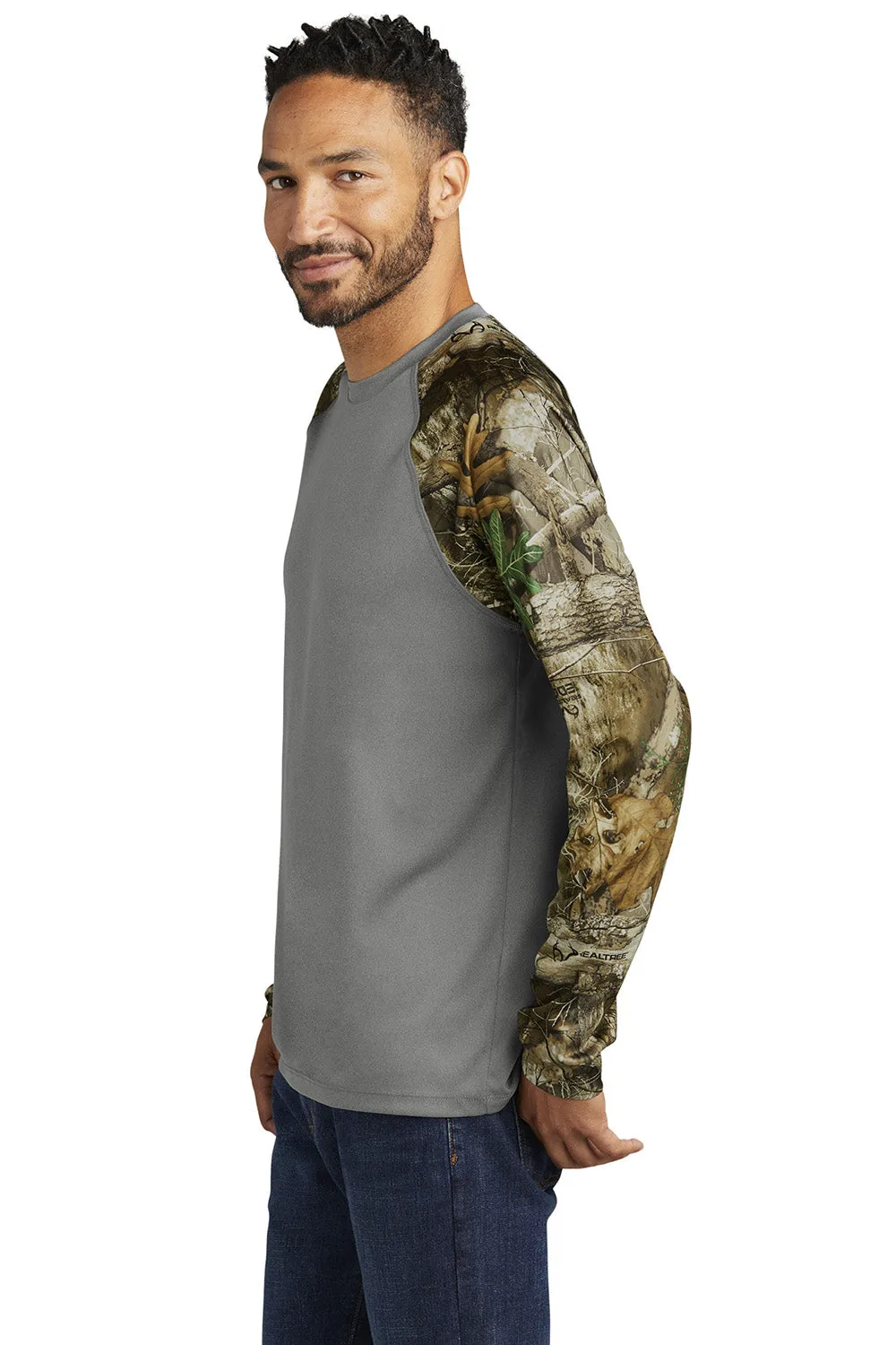 Russell Outdoors Mens Realtree Colorblock Moisture Wicking Long Sleeve Crewneck T-Shirt - Heather Concrete Grey/Realtree Edge Camo